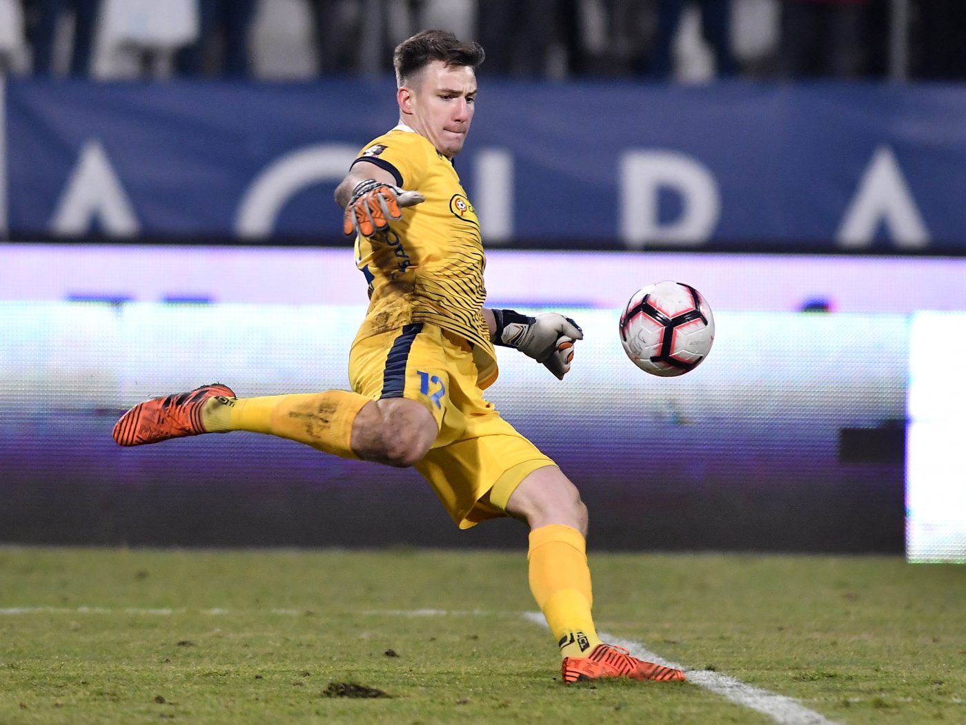 Martin Fraisl, „cel mai slab jucător care a fost vreodată la FC Botoșani”, a ajuns să joace la Schalke 04. Transferul carierei pentru austriac