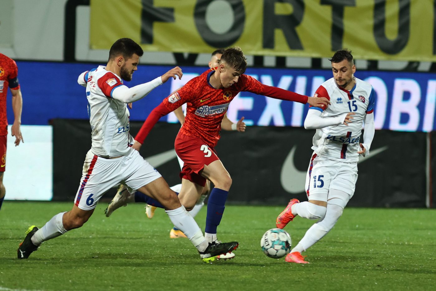 Cotă „de fotbalist” pentru Octavian Popescu. La cât a ajuns prețul tânărului de 18 ani de la FCSB