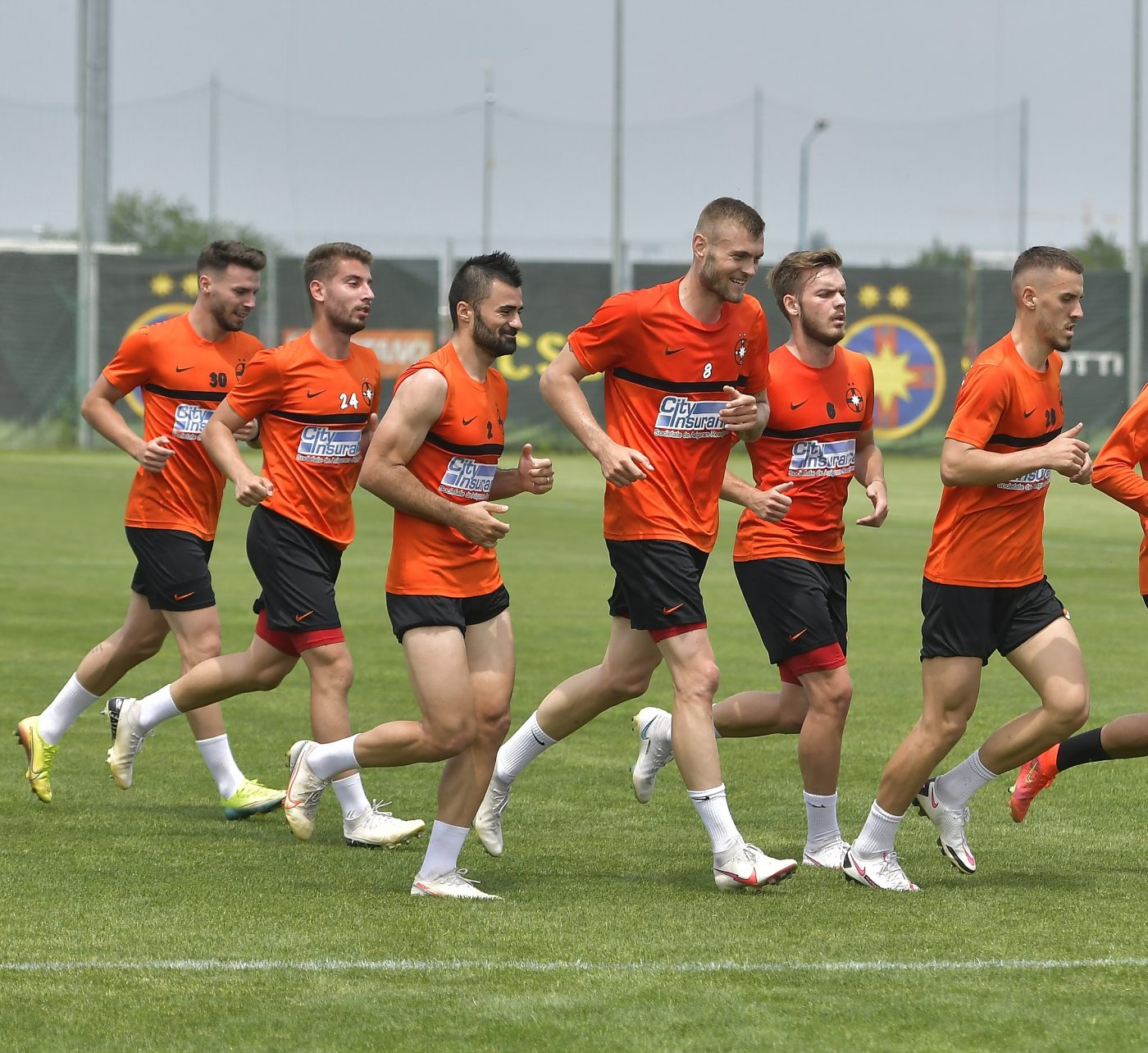 Un fost jucător de la FCSB a recunoscut că a ținut cu una dintre rivalele roș-albaștrilor: „Mergeam la toate meciurile și eram pictat pe față”