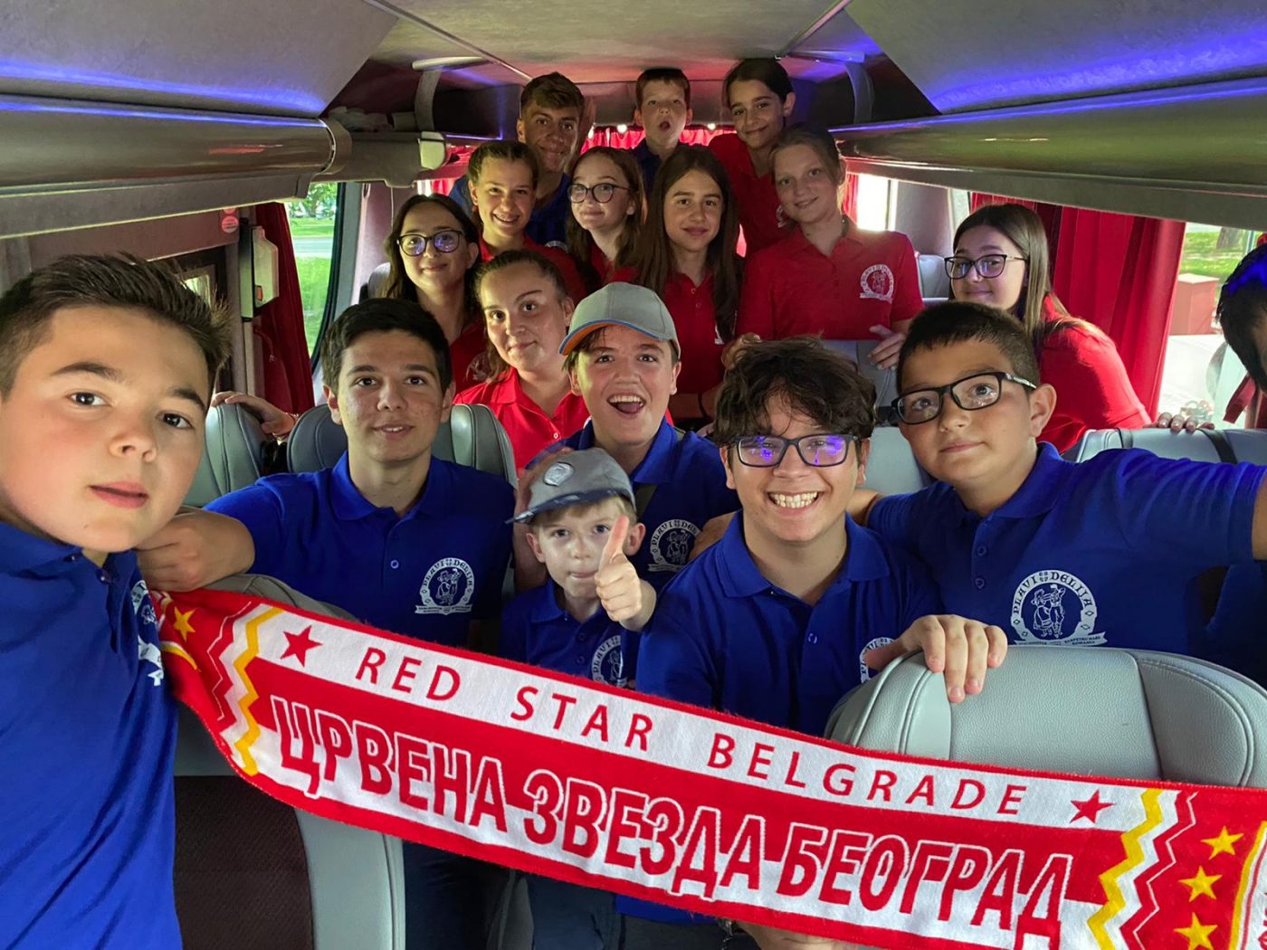 Steaua Roșie Belgrad, susținută de fani din România în preliminariile Ligii Campionilor! Sârbii i-au lăudat și sunt entuziasmați: „Viitorul este strălucitor!” | FOTO