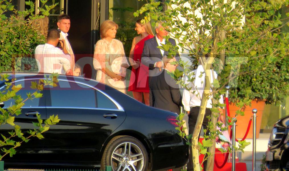 Așa arată doi părinți fericiți: Stere și Tania Halep au strălucit la nunta Simonei Halep cu Toni Iuruc | IMAGINI EXCLUSIVE