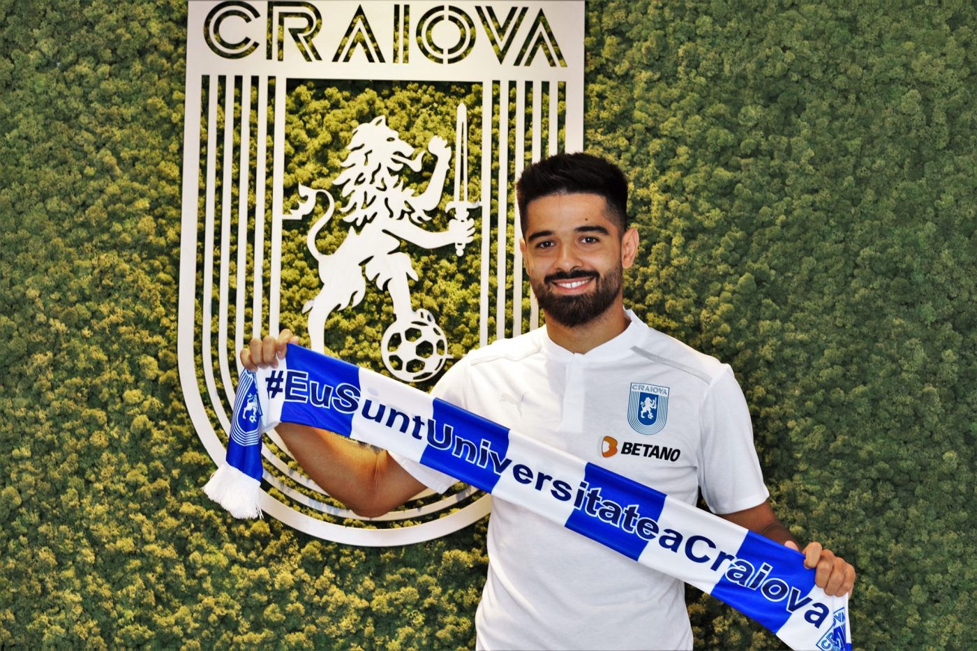Suma uriașă la care a renunțat Ionuț Vînă ca să semneze cu Universitatea Craiova! Un fotbalist din Liga 1 muncește un an pentru banii ăștia | EXCLUSIV