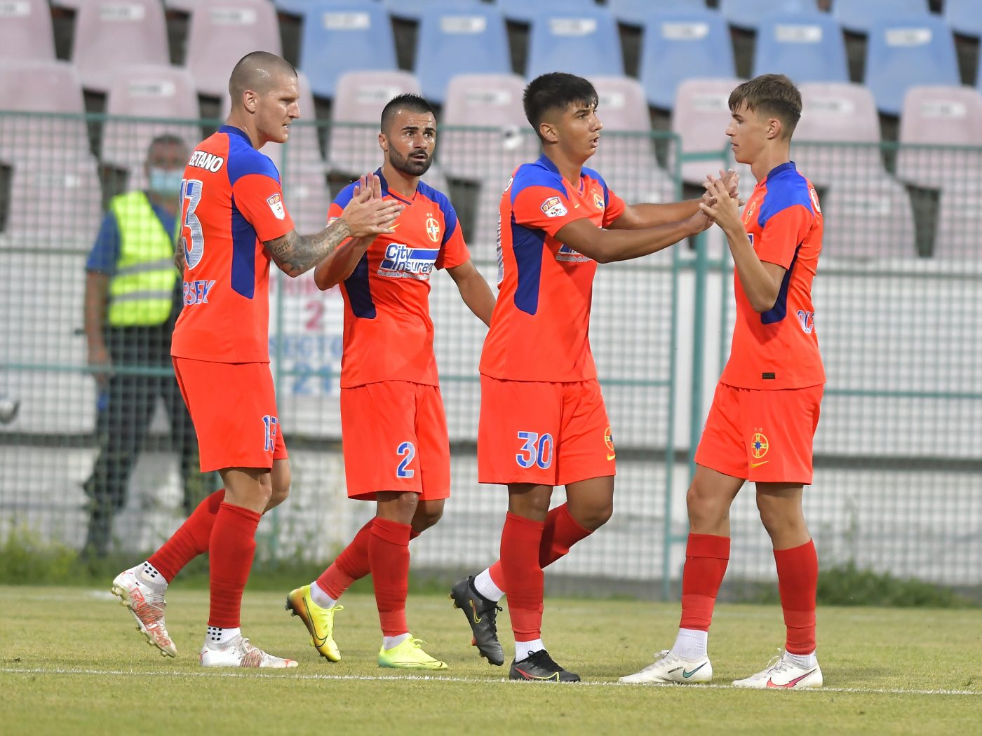 Vali Crețu îi taxează pe titularii de la FCSB. „Trebuie să rezolvi meciul din prima repriză! Să arate mai multă personalitate!”