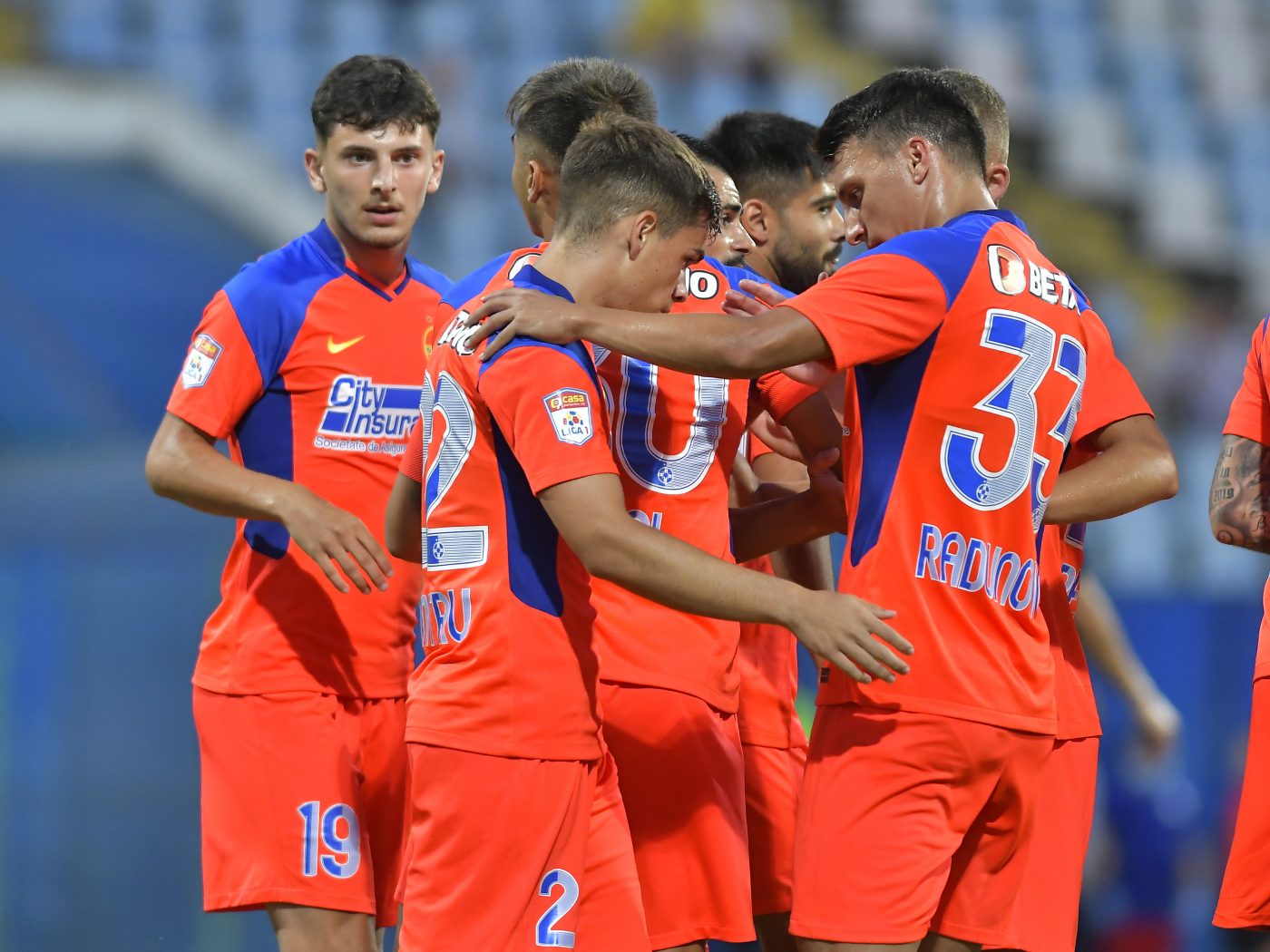 FCSB joacă joi în Moldova cu gândul la Conference League » 2.40 este cota „roș-albaștrilor” pentru a ajunge în grupe!