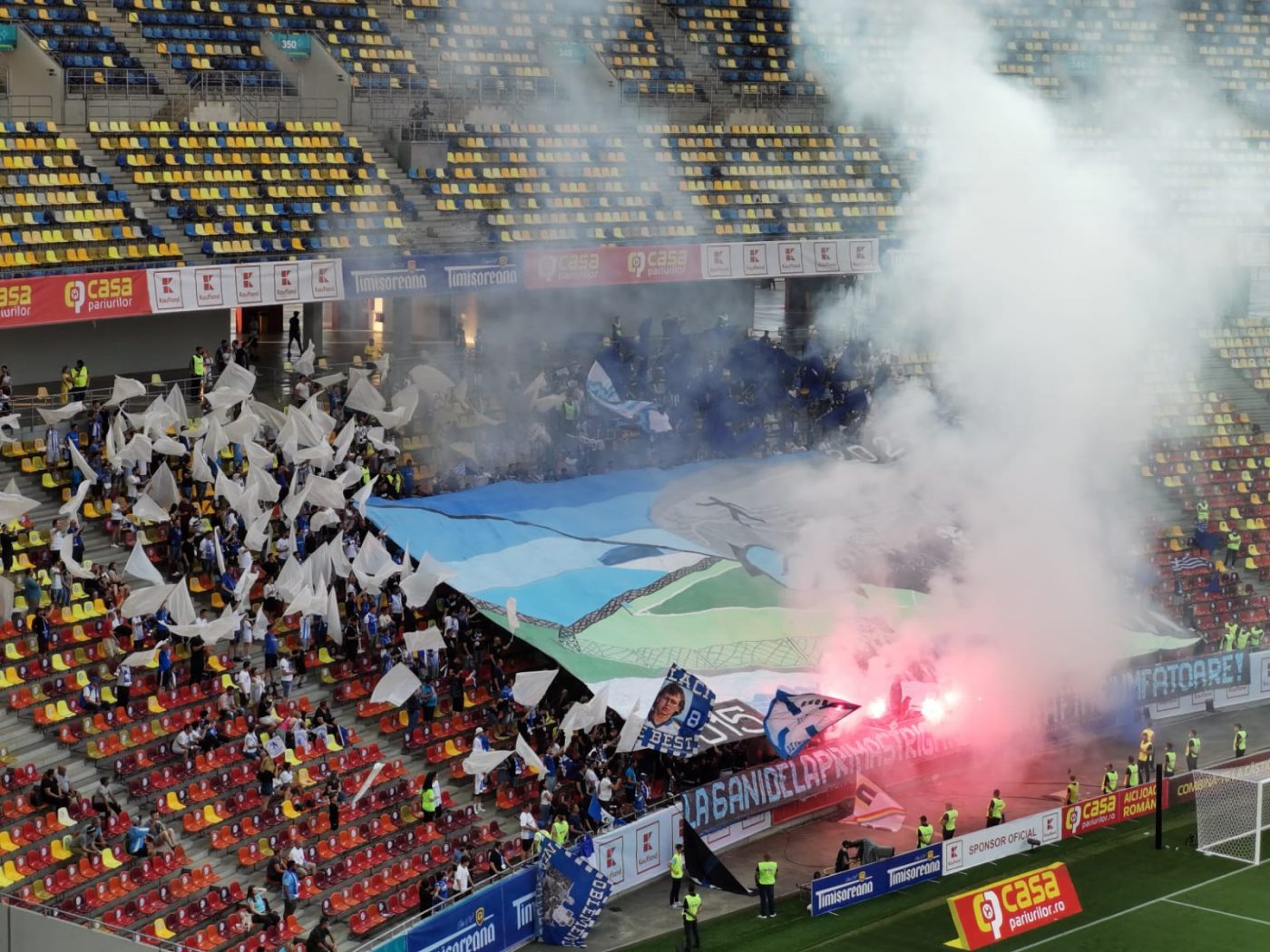 Fanii olteni, show total în CFR Cluj – Universitatea Craiova! Imagini inedite de pe Arena Națională | VIDEO