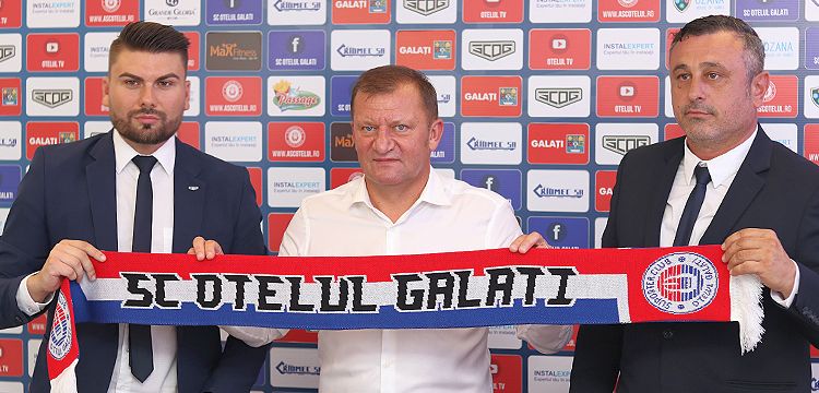 E oficial! Dorinel Munteanu a revenit pe banca tehnică a echipei Oțelul Galați! Antrenorul a fost prezentat la echipa din Liga 3