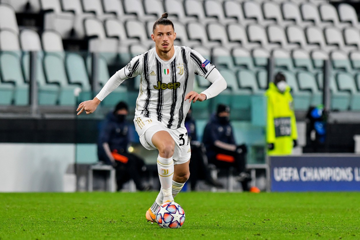 „Sunt prea mulți fundași centrali!”. Radu Drăgușin, pe picior de plecare de la Juventus