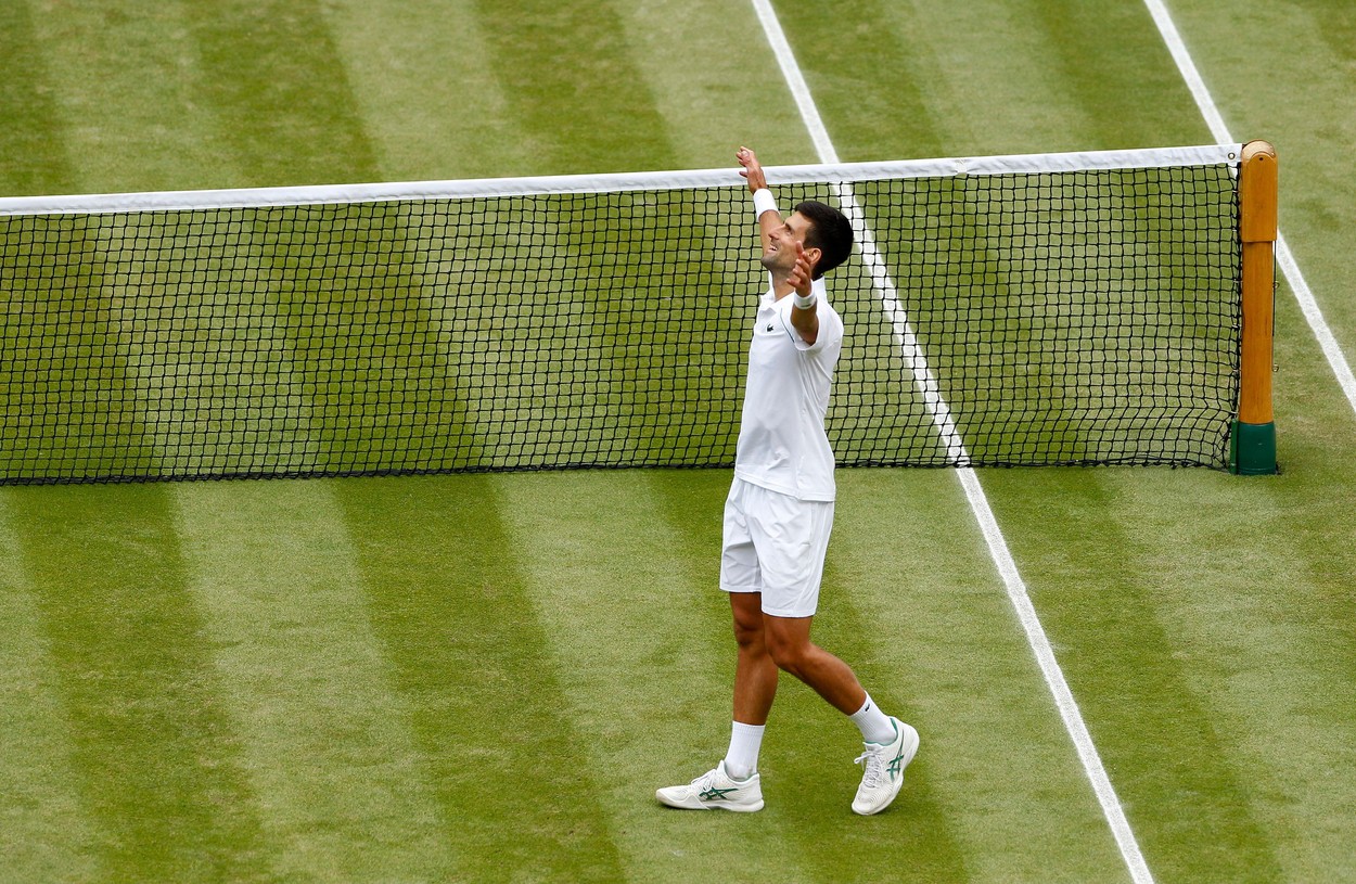 Cu ce ironie i-a întărâtat Novak Djokovic pe spectatori în finala câștigată la Wimbledon: „Nu vă aud!” Doar sârbul putea face asta | VIDEO