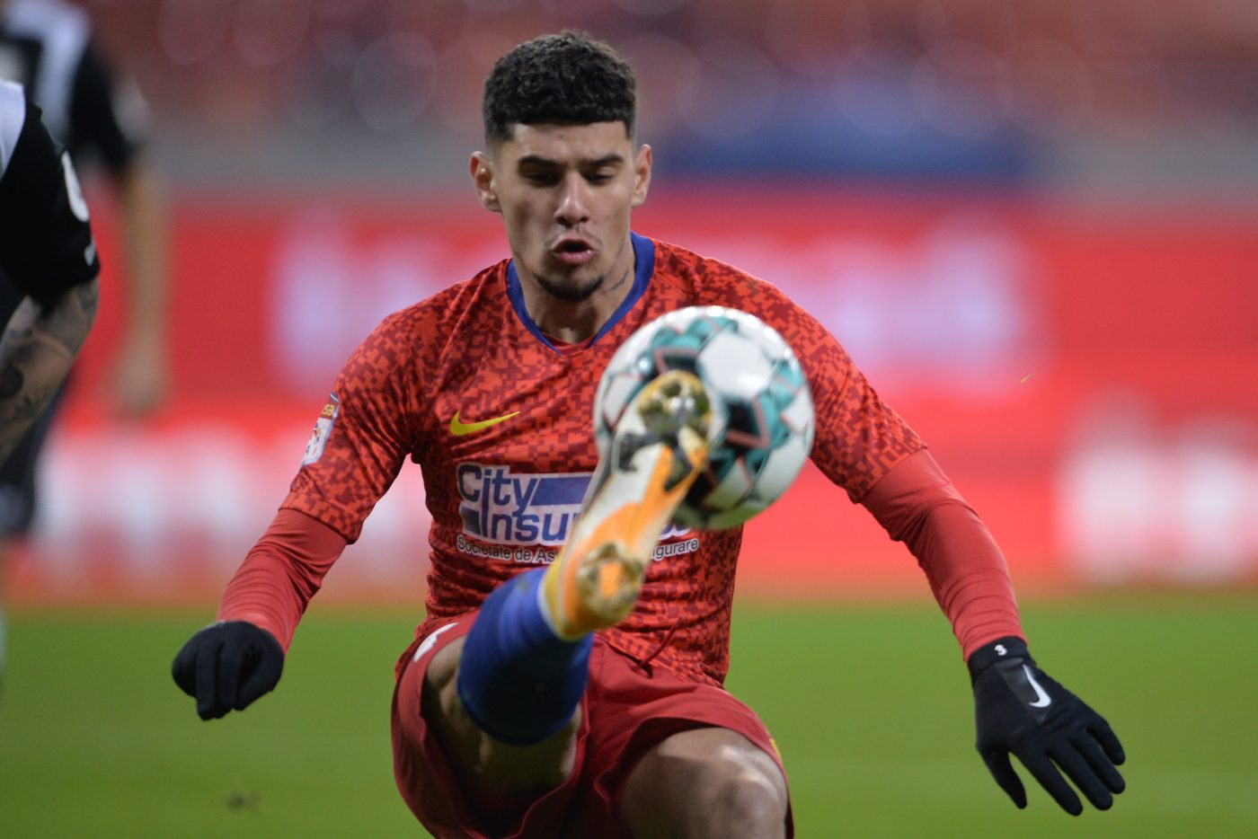 Ancheta în cazul carnetului fals reținut fotbalistului Florinel Coman de la FCSB se apropie de final! Autoritățile din Ucraina, schimb de informații cu România