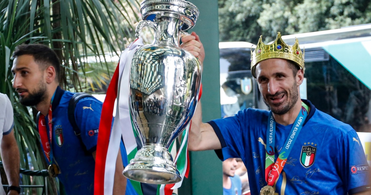 Naționala Italiei a revenit în țară! Trofeul Euro 2020 va fi prezentat fanilor la Roma | VIDEO