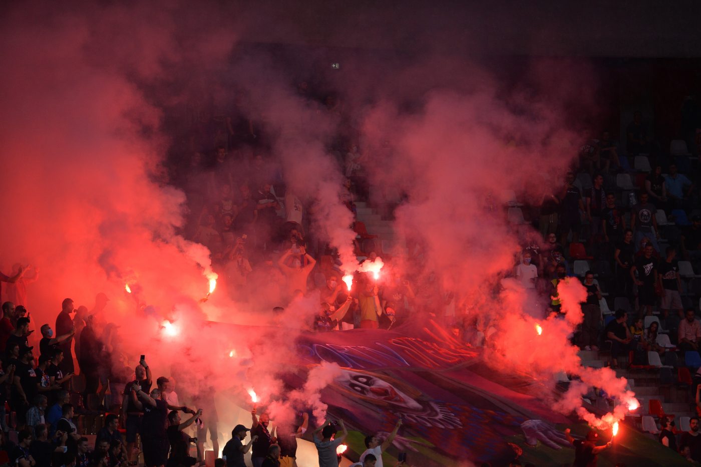 Adevăratul motiv pentru care „Peluza Sud” s-a îndepărtat de FCSB. „Din cauza lui Gigi a plecat toată lumea!” | EXCLUSIV ProSport LIVE