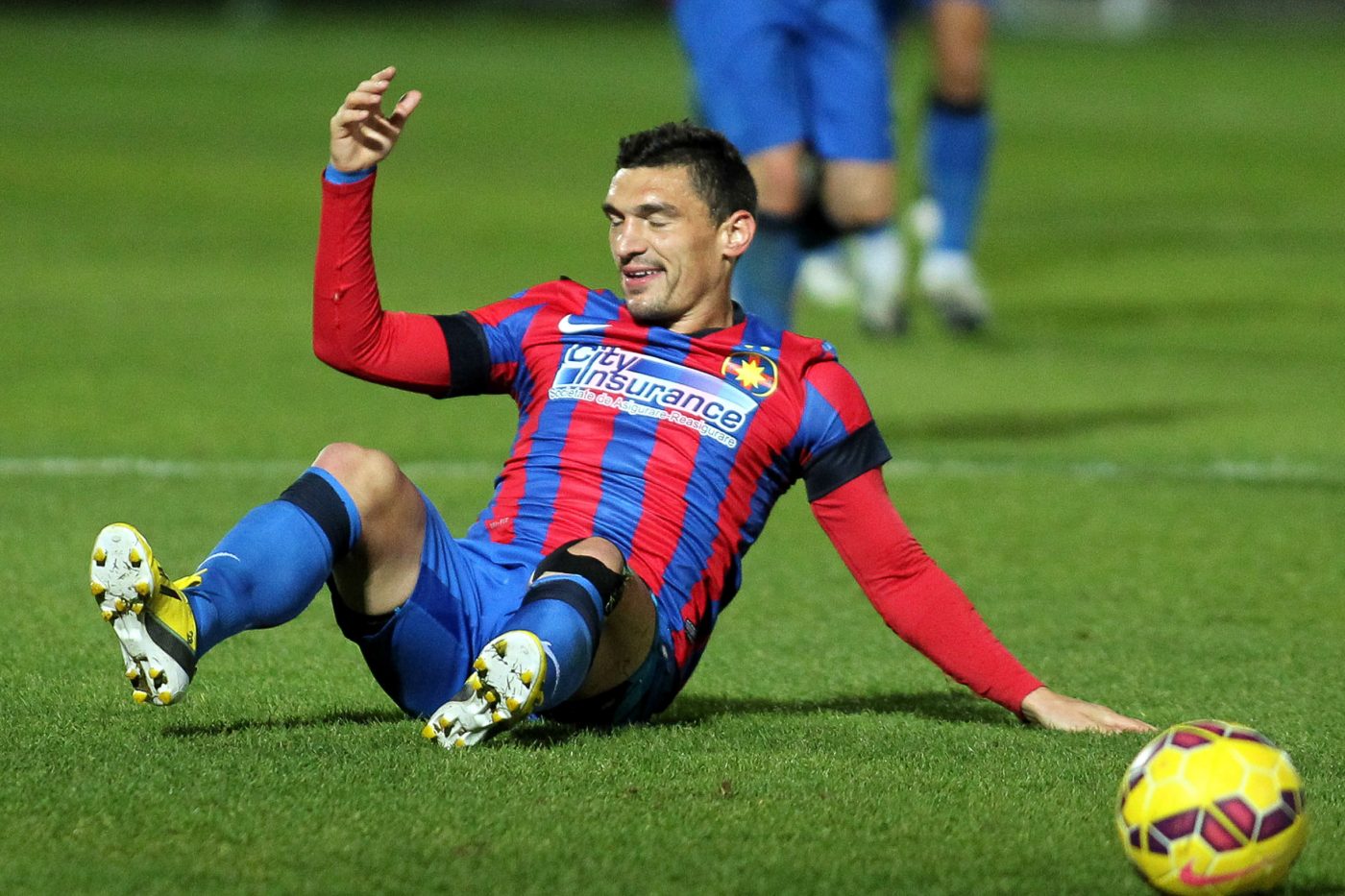FCSB, la un pas să-l readucă pe Claudiu Keșeru! Gigi Becali: „L-am întrebat pe Edi dacă îl vrea!” Câte transferuri fac roș-albaștrii