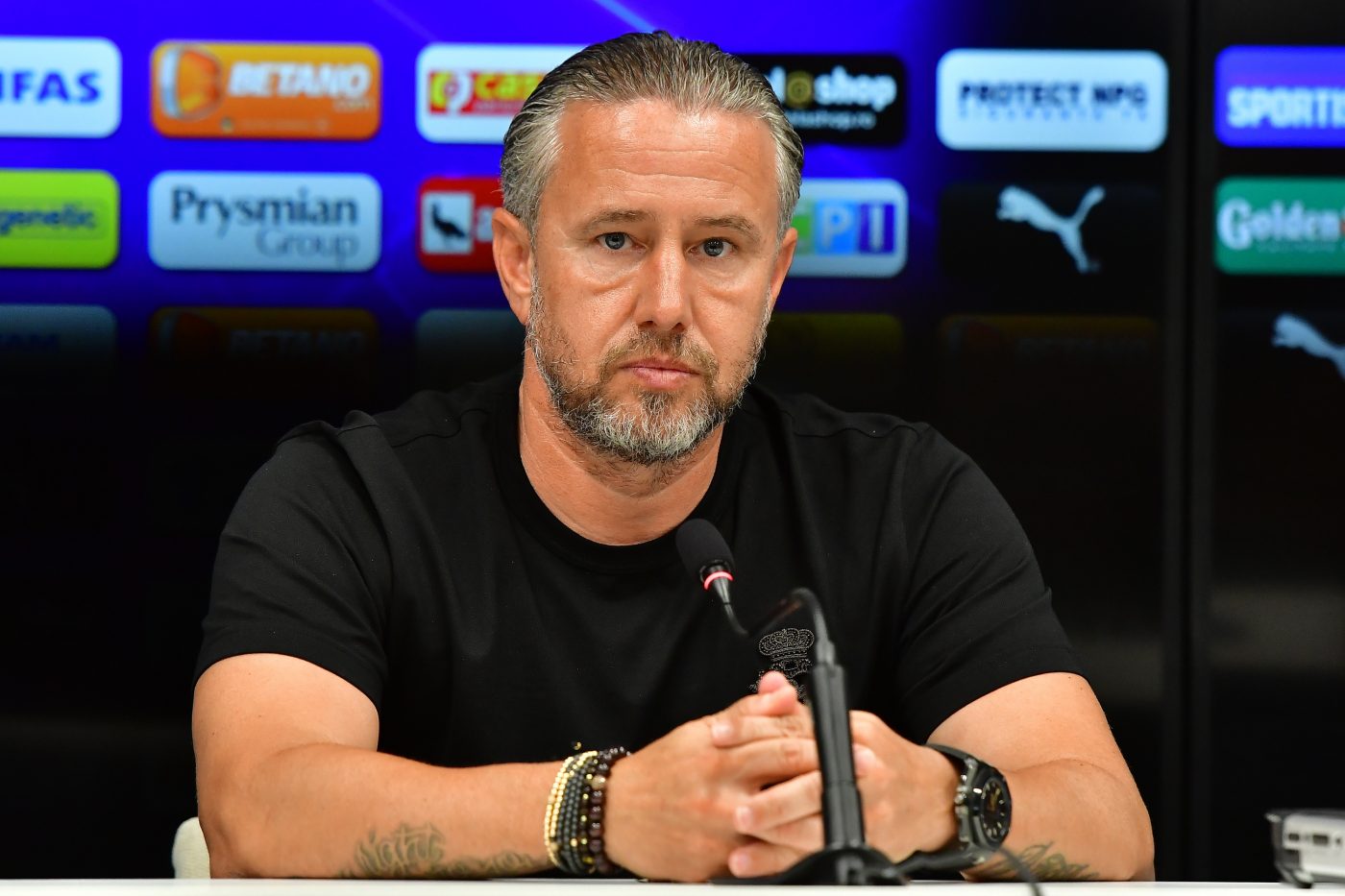 Laurențiu Reghecampf a cerut transferuri chiar și după victoria cu Gaz Metan: „Cu siguranță, o să arătăm altfel!”