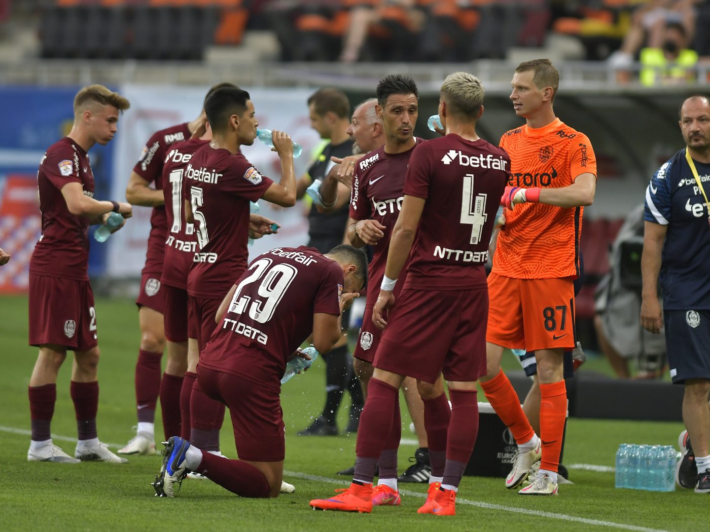 Transfer spectaculos realizat de Dinamo, în miezul nopții: l-au luat de la CFR Cluj pe mijlocașul care a făcut senzație în Liga 1! El este noul „creier” din echipa lui Flavius Stoican