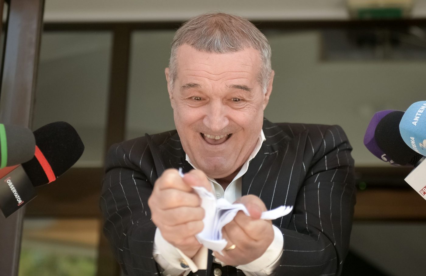 Gigi Becali, făcut praf după ultima decizie de neînțeles: „Unul dintre cei mai sălbatici oameni din lumea fotbalului”