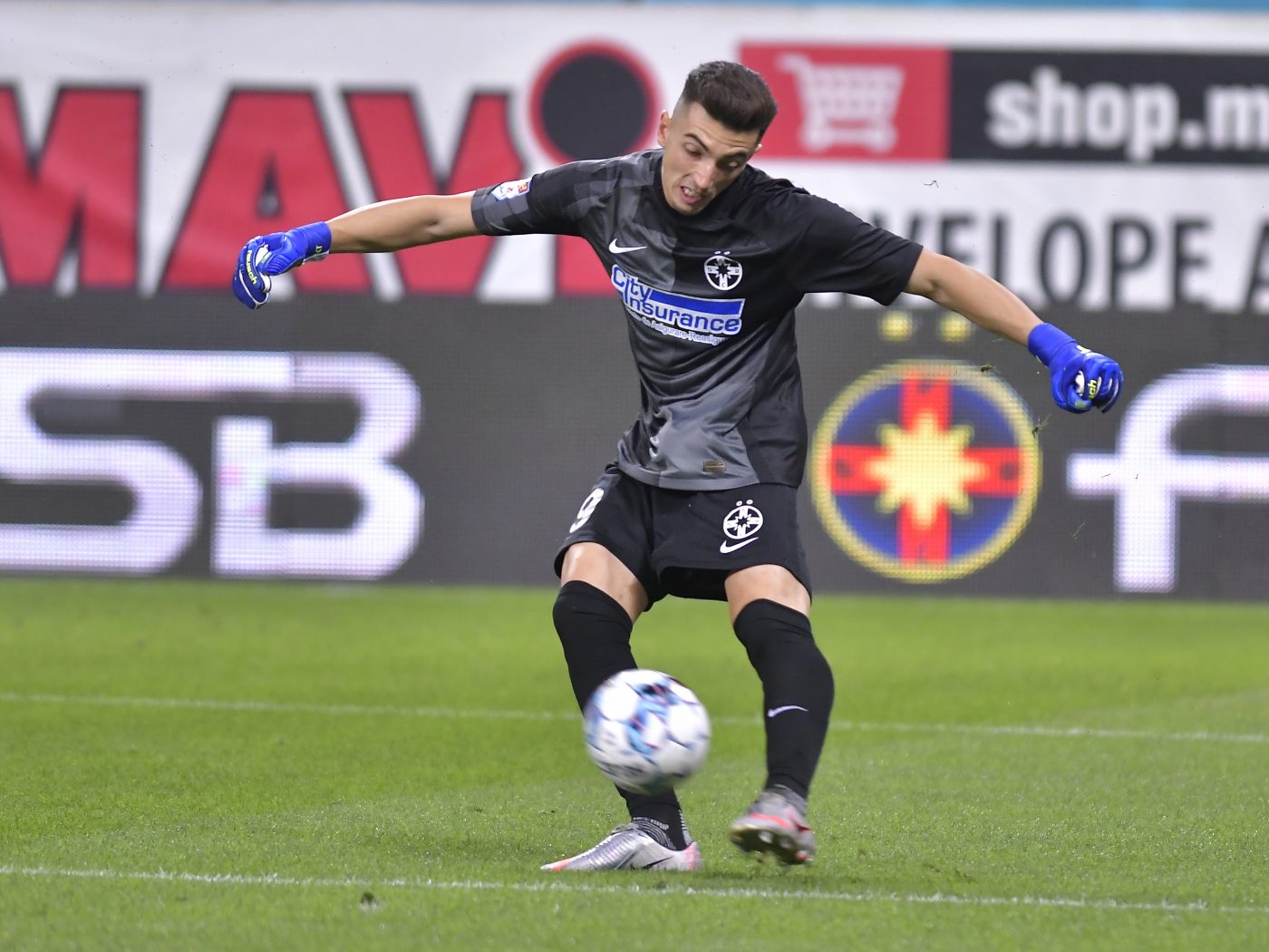 Andrei Vlad nu comentează propriile greșeli de la CFR – FCSB: „O să răspund în fața antrenorului”