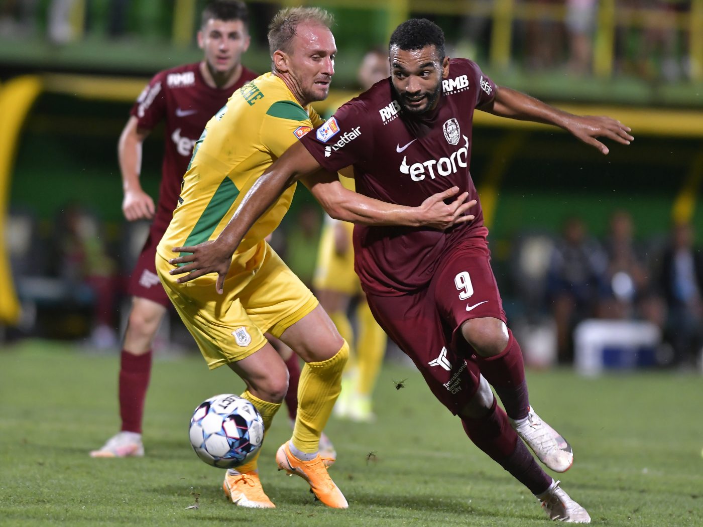 CS Mioveni se gândește la retragerea din Liga 1 după greșelile de arbitraj din meciul cu CFR Cluj! Comunicatul oficial