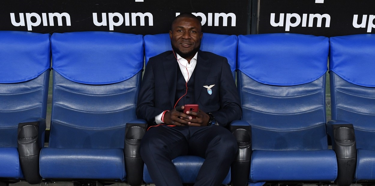 Joseph Minala, fostul jucător al lui Lazio suspectat că este cu 25 de ani mai în vârstă, ar putea semna cu o echipă din Liga 1