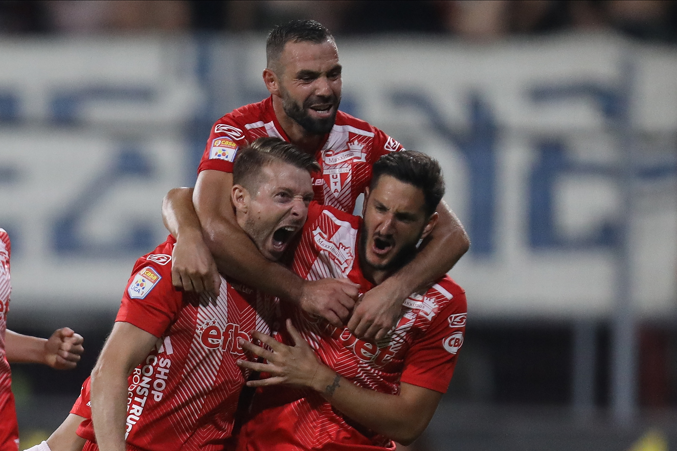 Liga 1: La Arad, gazdele joacă în 12 » UTA – FC Voluntari se joacă și la pariuri!
