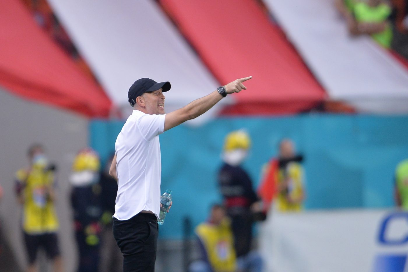 Edi Iordănescu, reacție fabuloasă după FCSB – Dinamo: „Scorul este pentru suporteri, punctele sunt pentru echipă!”. Ce îi transmite surorii sale, de la nunta căreia a lipsit
