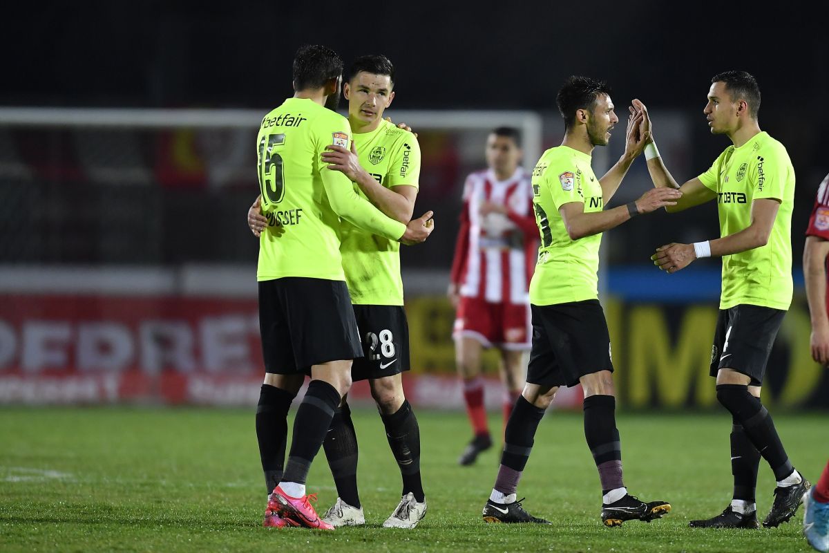 Caz rar în fotbal. CFR Cluj are un jucător plătit doar pentru Cupa României! Dan Petrescu: „Joacă excelent. Din păcate, nu este pe listă”
