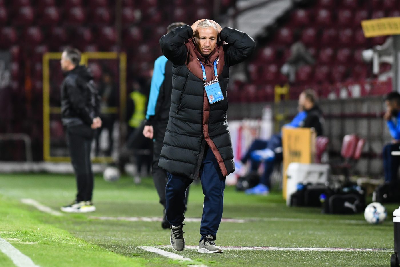 Dan Petrescu a pus iar tunurile pe arbitri: „Penalty și roșu, a văzut toată țara!” Cum a câștigat CFR Cluj: „Asta am exersat!”