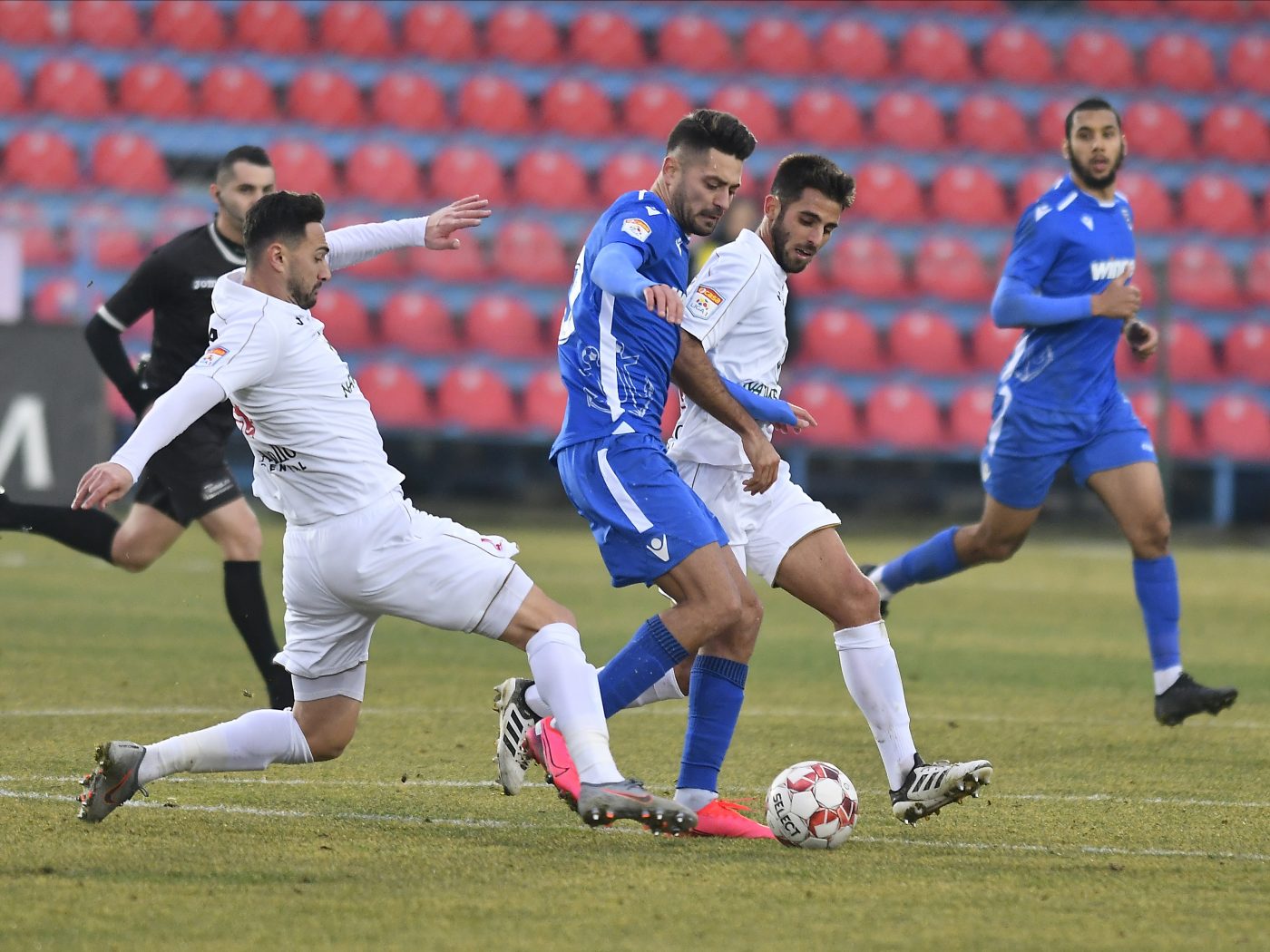Cătălin Țîră s-a înțeles cu Dinamo! Fotbalistul va efectua, marți, primul antrenament în „Ștefan cel Mare”
