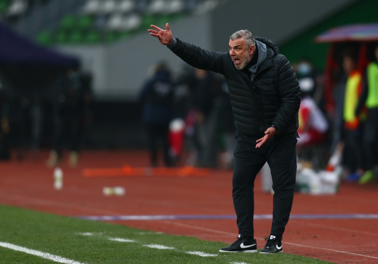 Cosmin Olăroiu poate reveni în antrenorat! Ce club de tradiție îl dorește pe banca tehnică