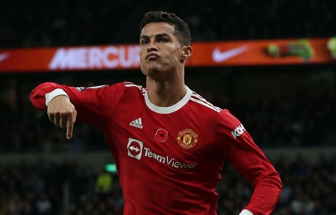 Bomba sau farsa mileniului? Transfer stratosferic: FC Barcelona ar negocia cu Cristiano Ronaldo! Gerard Pique i l-ar propus lui Xavi