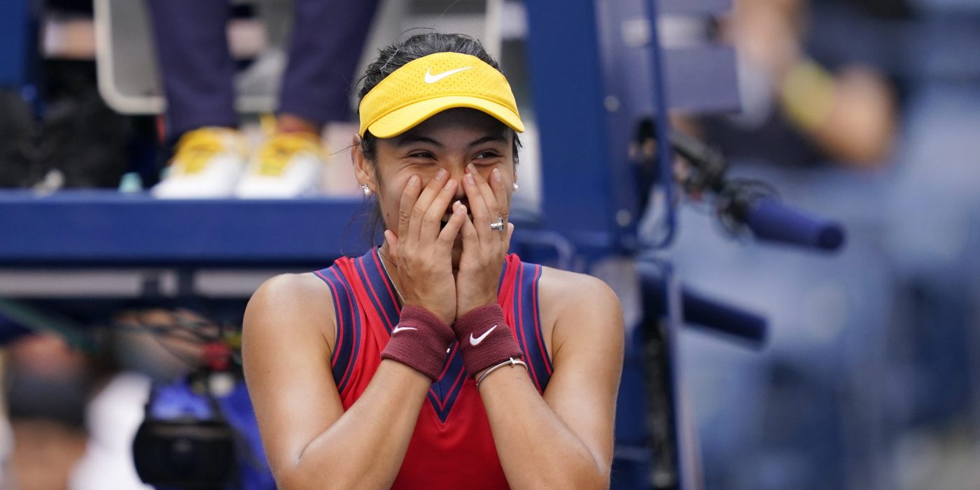 Emma Răducanu e noua campioană de la US Open după o finală de vis cu Leylah Fernandez! Video Online. Performanță uluitoare pentru sportiva de origine română