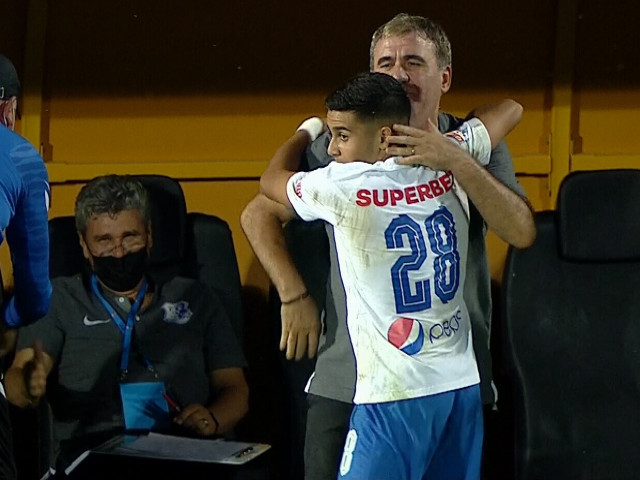 Mutarea de geniu pe care a făcut-o Gică Hagi cu noul puști fenomenal de la Farul Constanța: „A fost băiat deștept! Ăsta juca și la FC Barcelona” | VIDEO EXCLUSIV ProSport Live