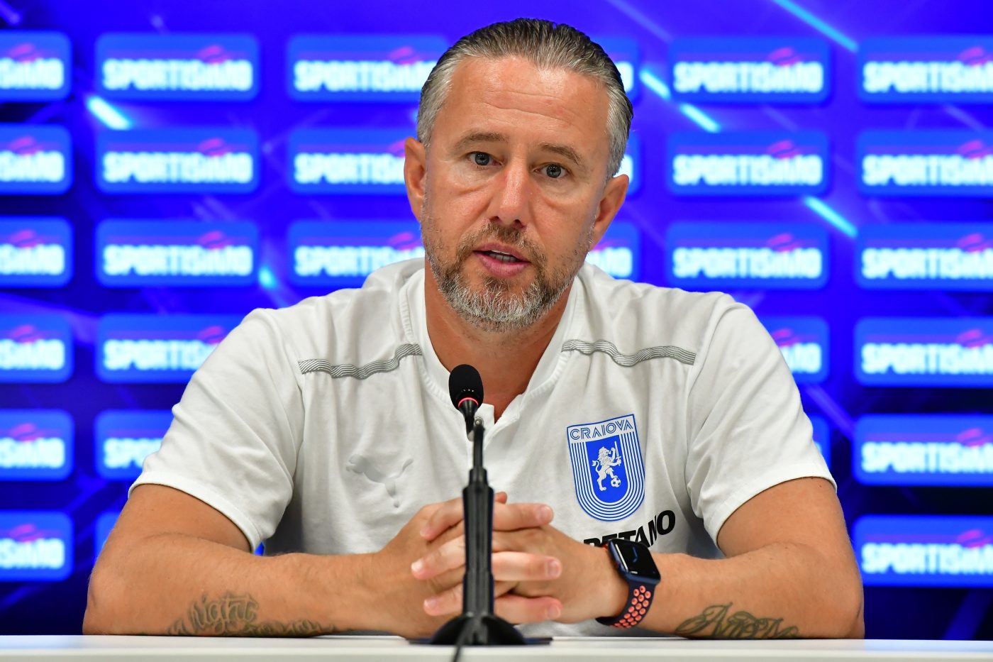 Laurențiu Reghecampf, mulțumit de jocul oltenilor. „Cred că am jucat bine în ambele partide, inclusiv în campionat” + Ce spune Vladimir Screciu despre accidentare