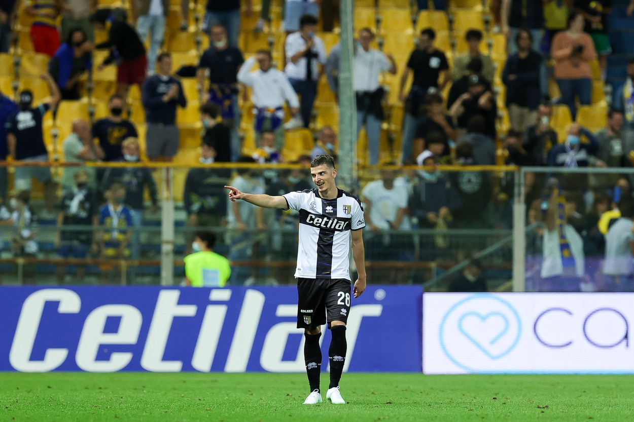 Tatăl lui Valentin Mihăilă, dezvăluiri despre fiul său. „Lazio a vrut să-l transfere de la Parma!” Ce echipă din Premier League s-a interesat de el