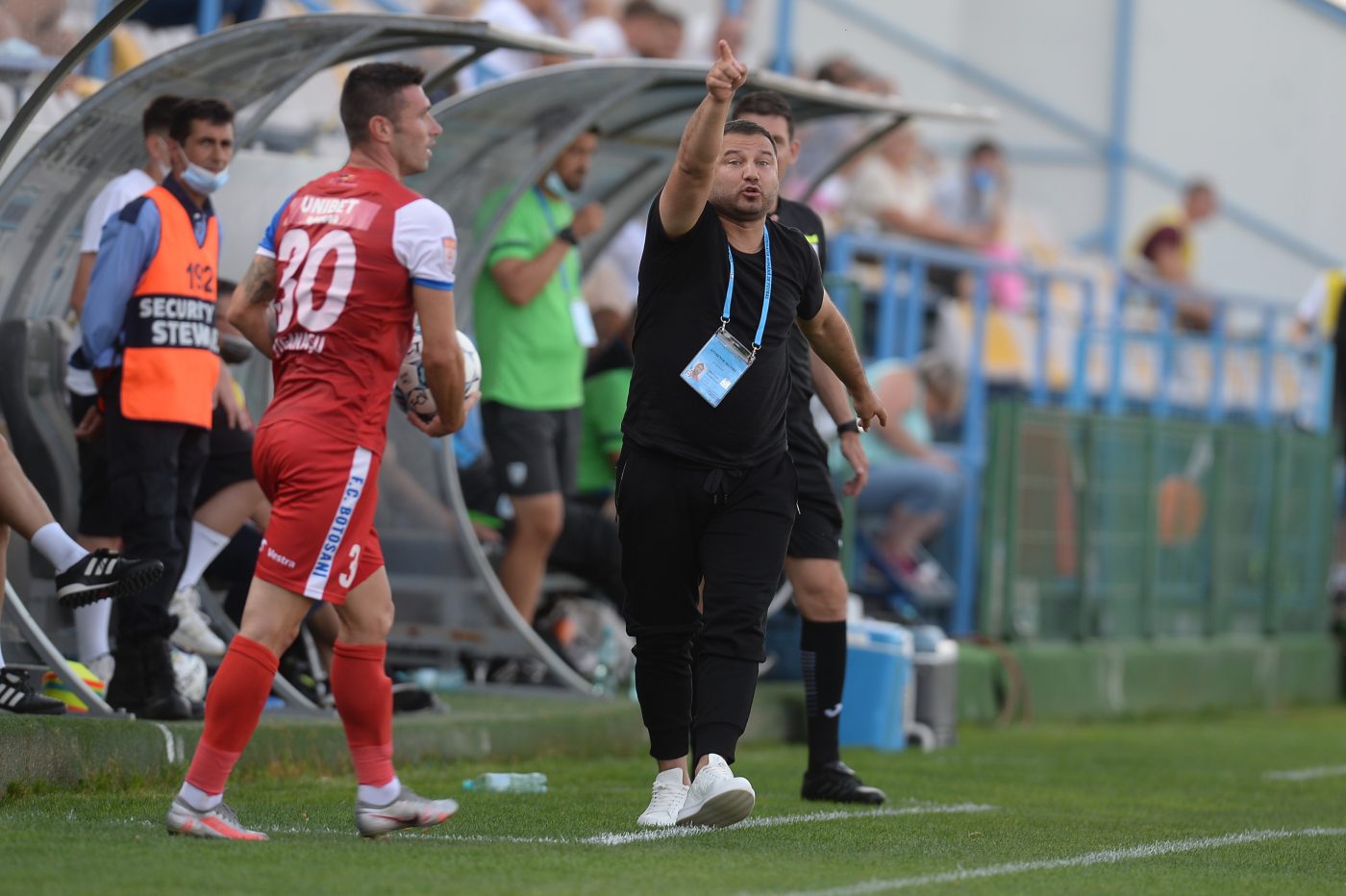 Marius Croitoru, program spartan la FC Botoșani. „Minim 2 ore pe teren! Sunt un antrenor exigent!”