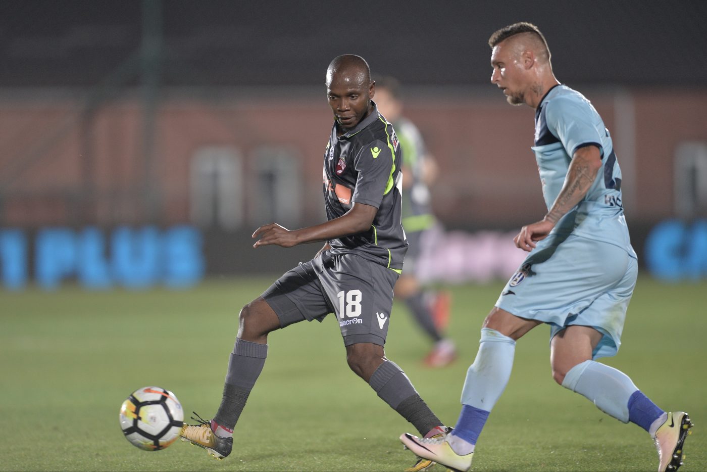 May Mahlangu vrea să se întoarcă la Dinamo. „E posibil să revin!” Răspunsul primit de la Iuliu Mureșan