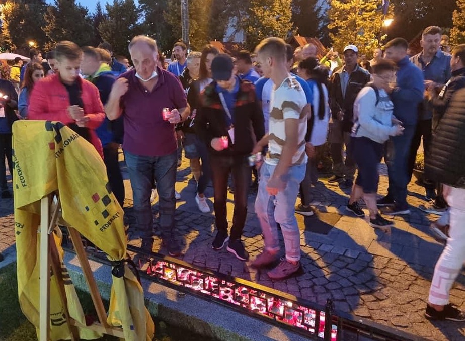 Pilotul Adrian Răspopa, omagiat la Iași! Imagini emoționante în Copou, din locul unde a plecat în raliul de sâmbătă | FOTO