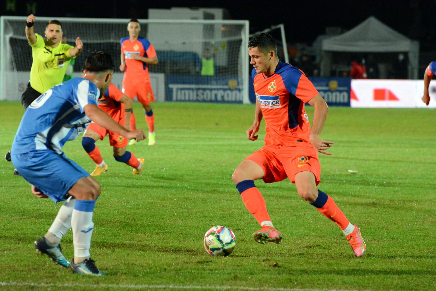 Semnal mare de alarmă pentru Edi Iordănescu la Hunedoara! Cum a intrat FCSB în degringoladă și a fost aproape de un dezastru în Cupa României