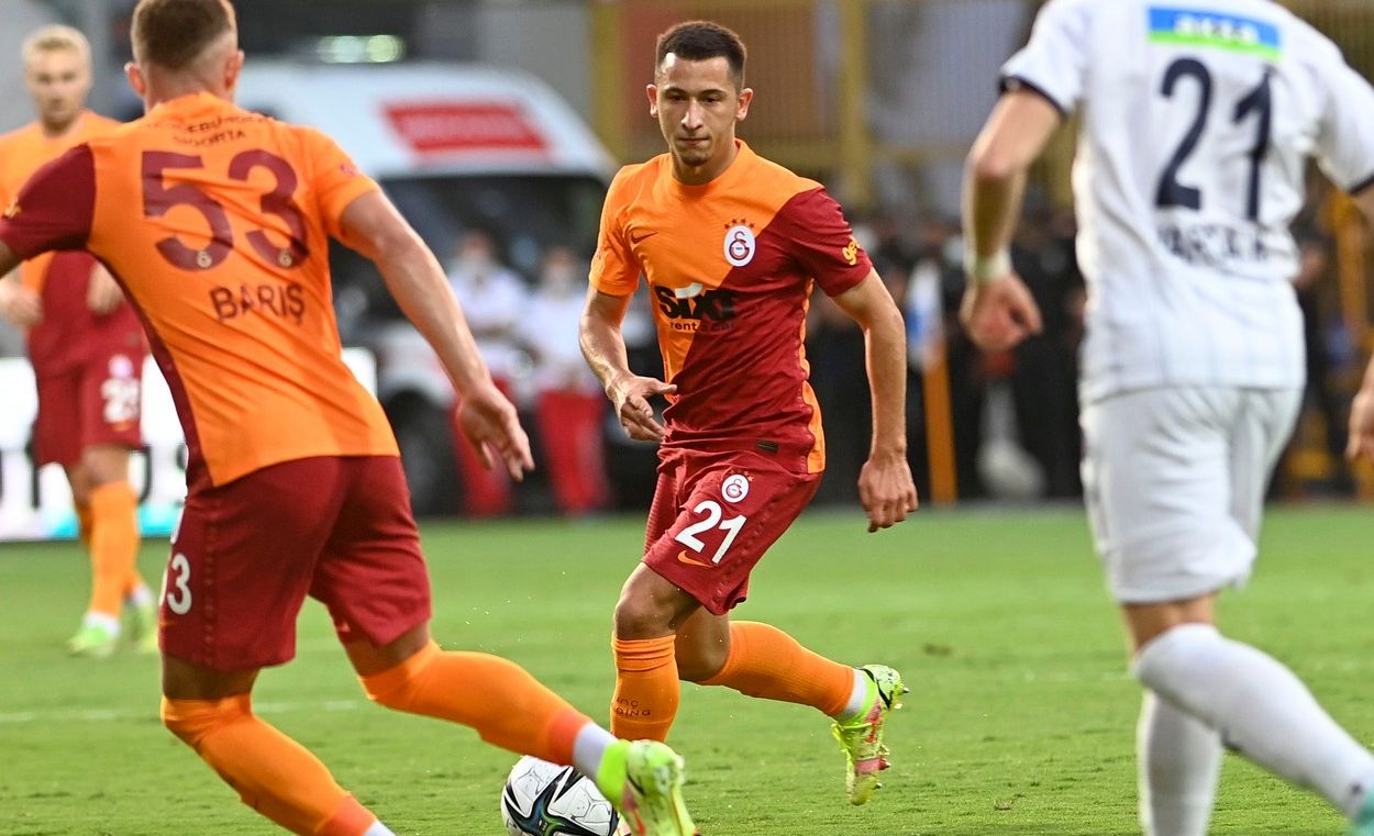 S-au tras la sorți optimile Europa League! Moruțan și Cicâldău, duel de top cu FC Barcelona. Valentin Mihăilă merge în Germania