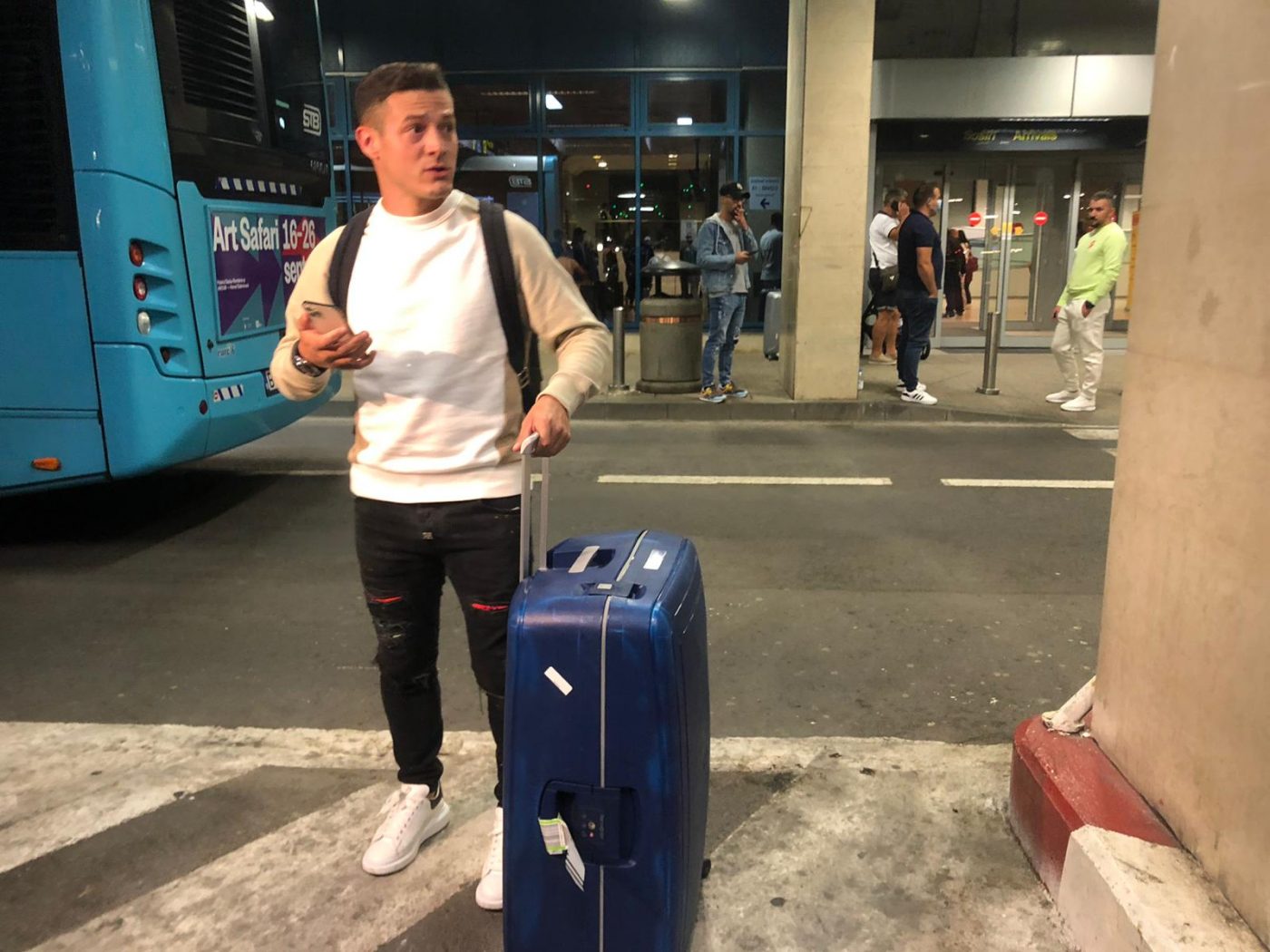 Gabriel Torje a aterizat la București și vineri deja se va antrena: „Am vrut să fiu alături de Dinamo!”
