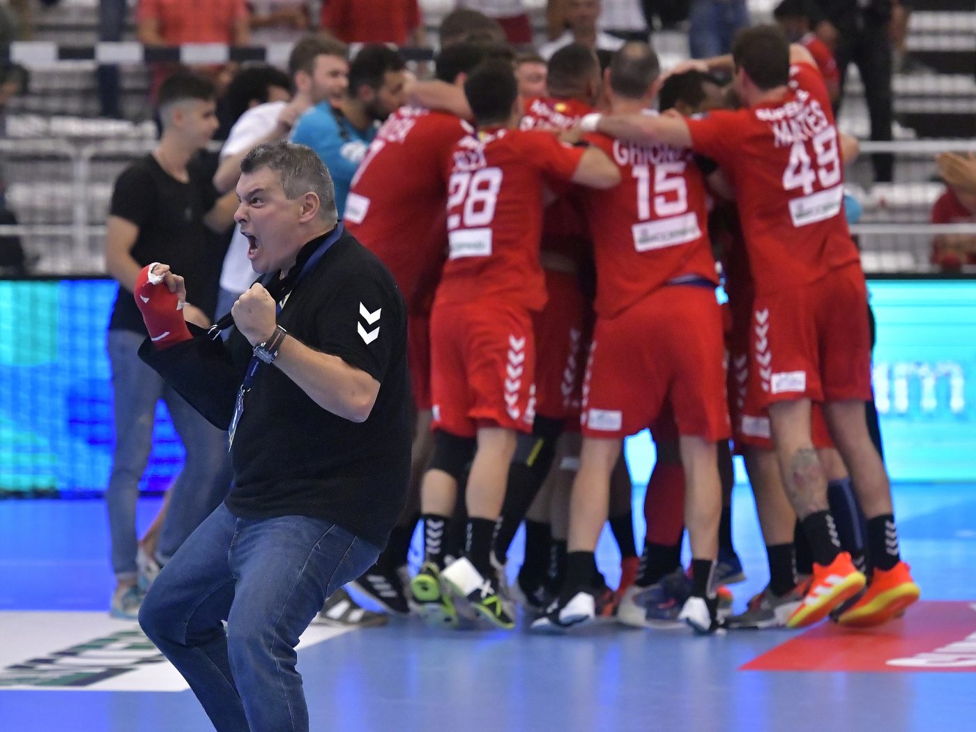 Cine transmite la tv HC Motor – Dinamo, în grupele Ligii Campionilor la handbal masculin