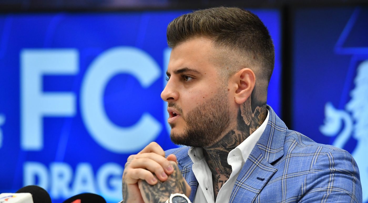 „Să își vadă de amantele lui prostituate!”. Adrian Mititelu Jr., atac suburban la adresa lui Mihai Rotaru și Laurențiu Reghecampf: „Este un pitic frustrat cu dinții calcaroși!”