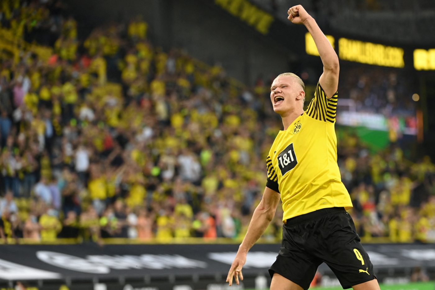 Erling Haaland vrea un salariu extraterestru pentru a rămâne la Borussia Dortmund! Suma colosală cerută de atacantul norvegian