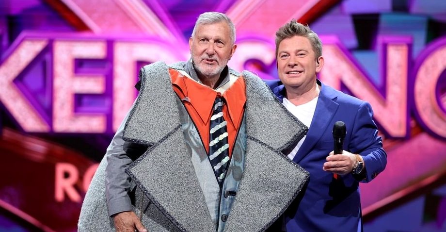 Ilie Năstase, apariție incredibilă la Masked Singer România! Tenismenul s-a ascuns în spatele bufniței și a interpretat o melodie celebră | FOTO