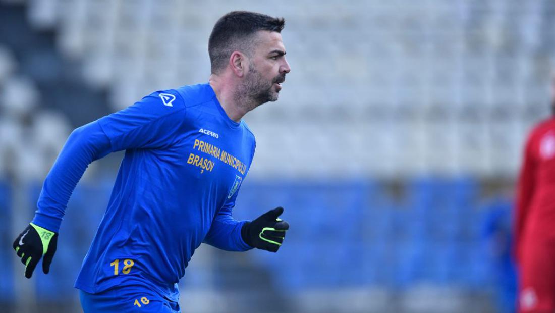 VIDEO | Gol direct din corner reușit de Marian Cristescu, acum antrenor și jucător la o echipă din Brașov