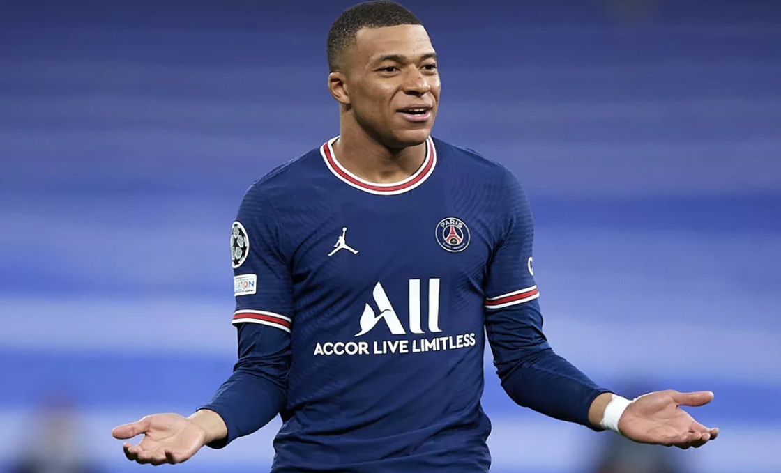 Clanul Mbappe face legea la PSG: unul dintre prietenii fotbalistului va fi angajat de șeicii qatarezi pentru a-i face pe plac internaționalului francez!