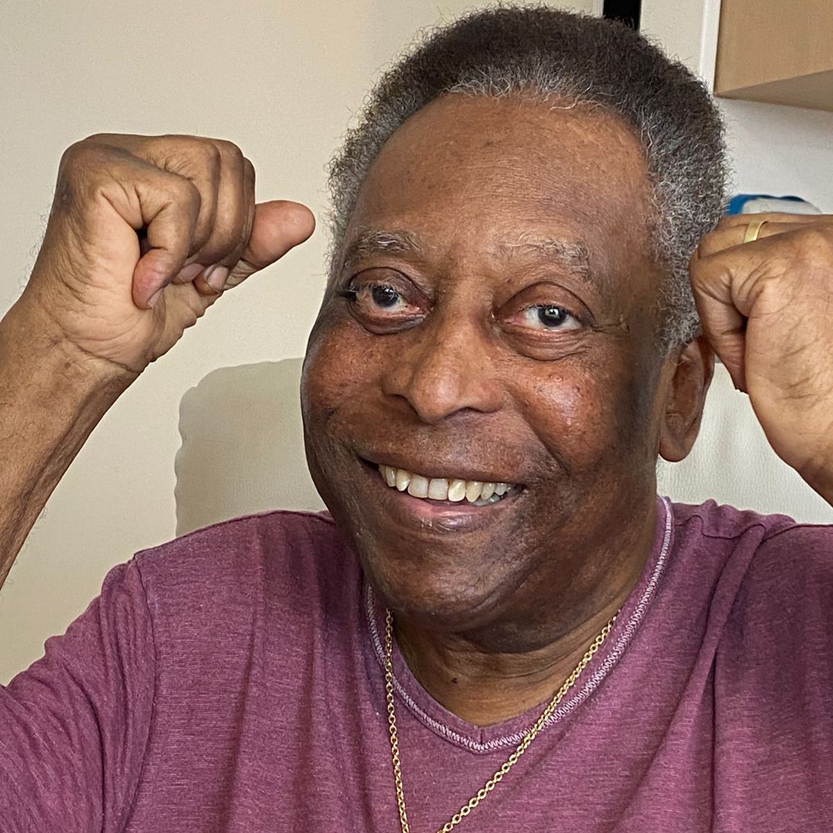 Vești extraordinare din Brazilia! Pele a părăsit secția de terapie intensivă și e pregătit să își reia viața obișnuită! Mesajul fostului fotbalist pentru fanii săi | FOTO