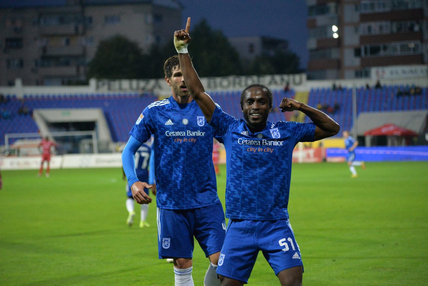 FC U Craiova – Sepsi 1-0. Duel „fierbinte” în Superliga. Cum a fost surprins Adrian Mititelu | Sidibe Jr. deschide scorul. A început a doua repriză