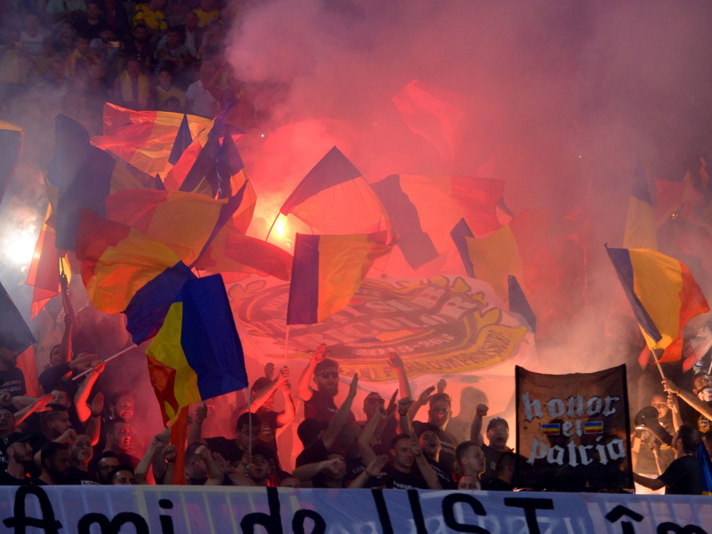 UEFA schimbă protocolul pe timp de pandemie. Suporterii pot din nou să își încurajeze echipa favorită în deplasare!