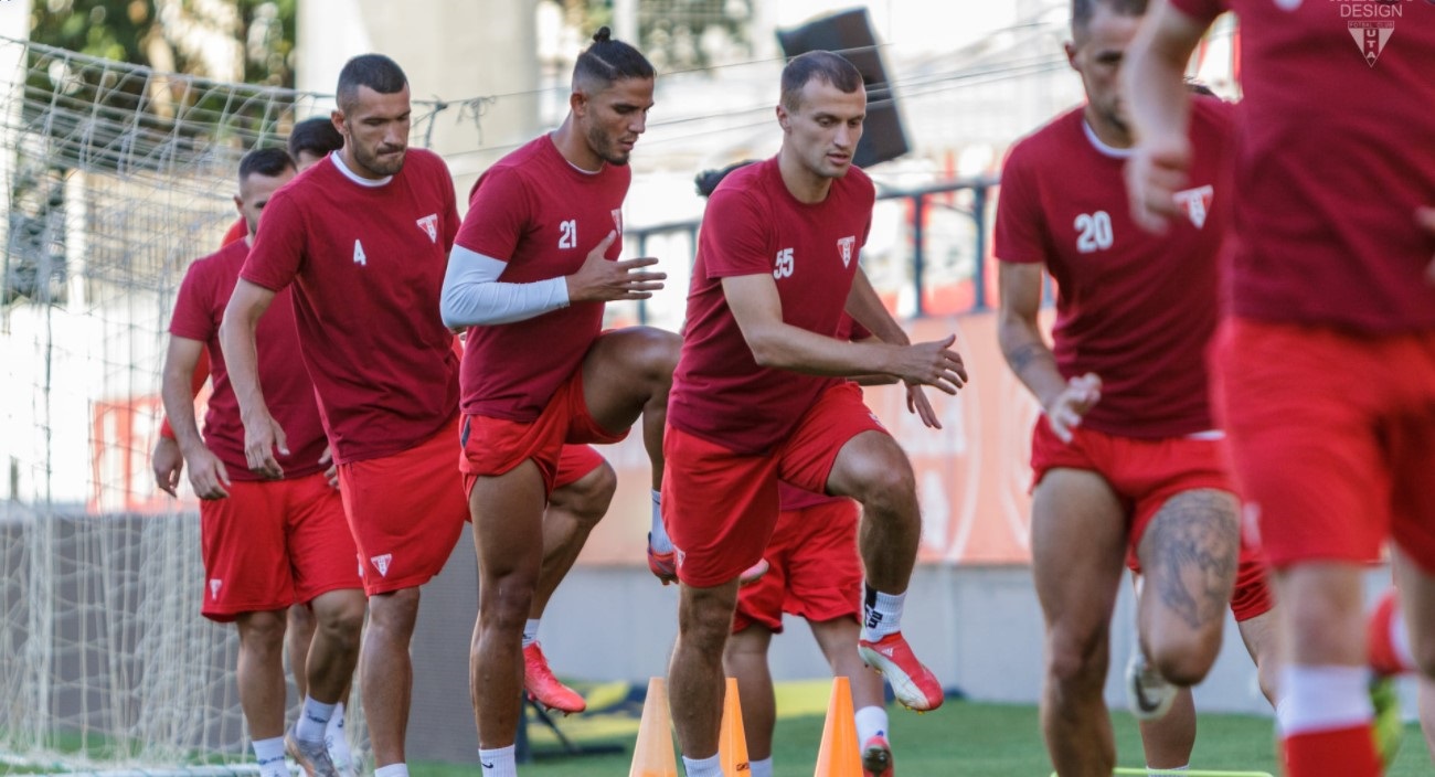 UTA Arad – Rapid, „un meci special” pe arena Francisc Neuman! Laszlo Balint se așteaptă la spectacol total: „Să ne facem suporterii fericiți la final!”