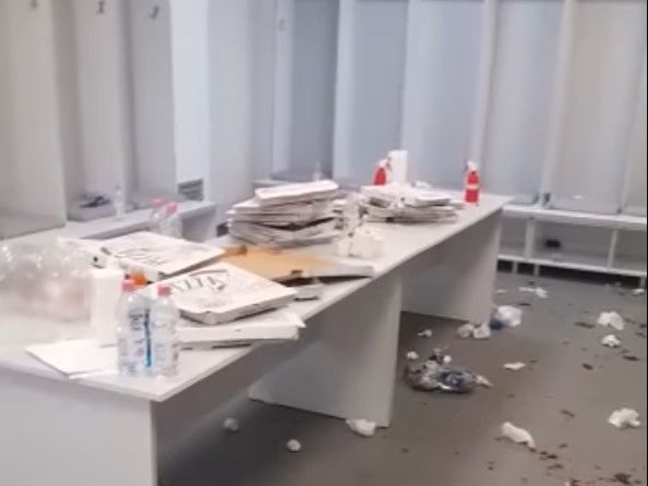 Dinu Gheorghe le bate obrazul celor de la CFR Cluj, după ce au făcut haos în vestiarul de la Arad: „Și Dan Petrescu trebuie să intervină! E urât ce au făcut!” | EXCLUSIV ProSport Live